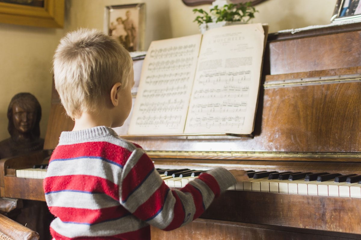 The Effects Of Exposing Electronic Devices To Preschooler's Development | ALFA and Friends